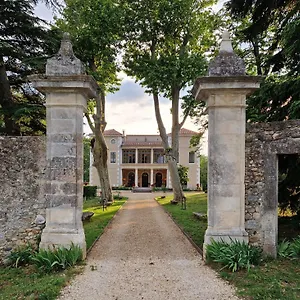 hotel-villa-walbaum.hotels-rhonealpes.com/